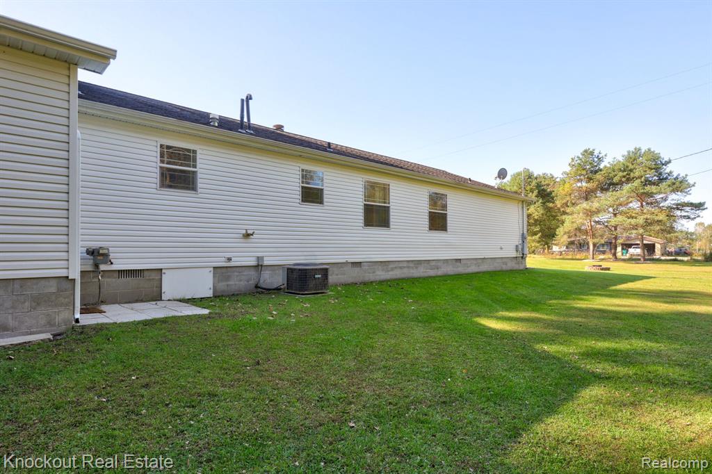 6977 Rathbun Road, Birch Run, MI 48415 — Photo 38