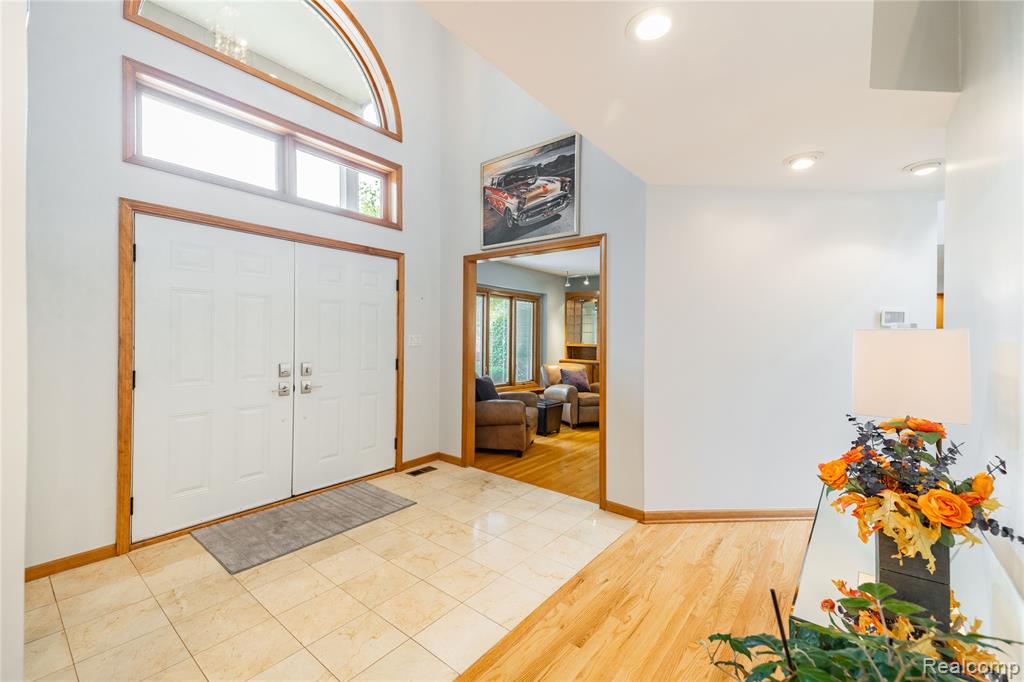 29462 East River Road, Grosse Ile, MI 48138 — Photo 8