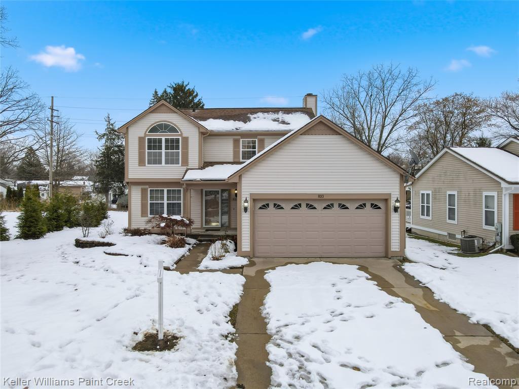 833 Huntclub Boulevard, Auburn Hills, MI 48326 — front exterior