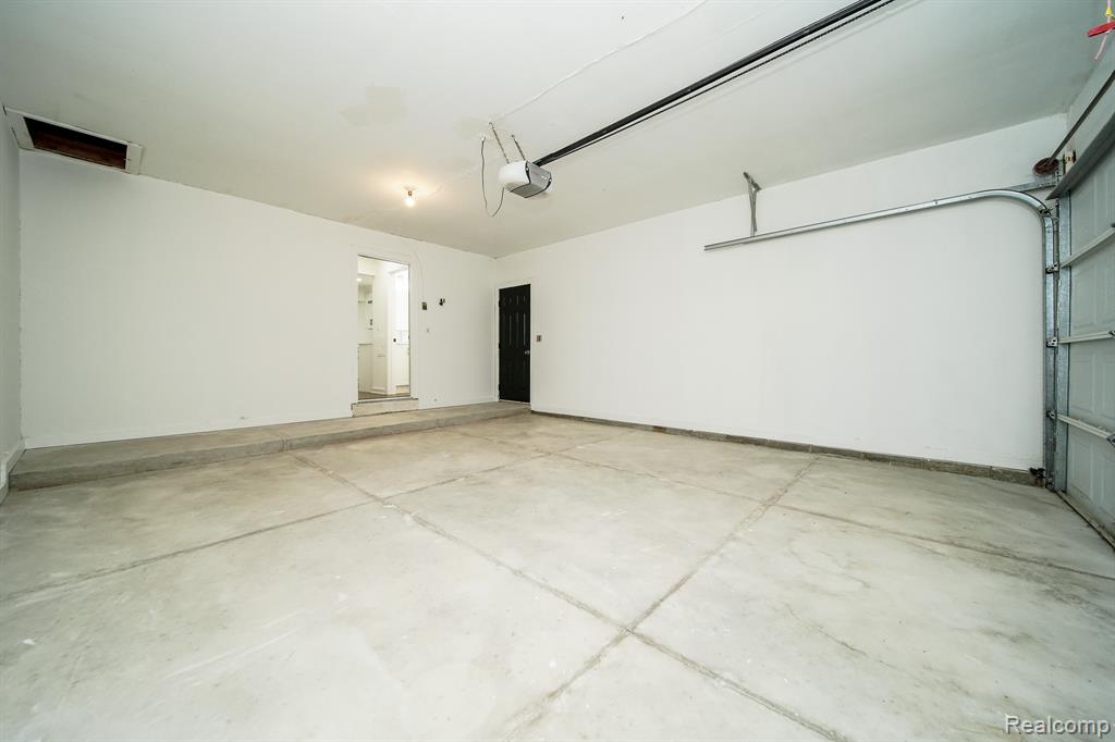7382 Irongate Road, Canton, MI 48187 — Photo 30