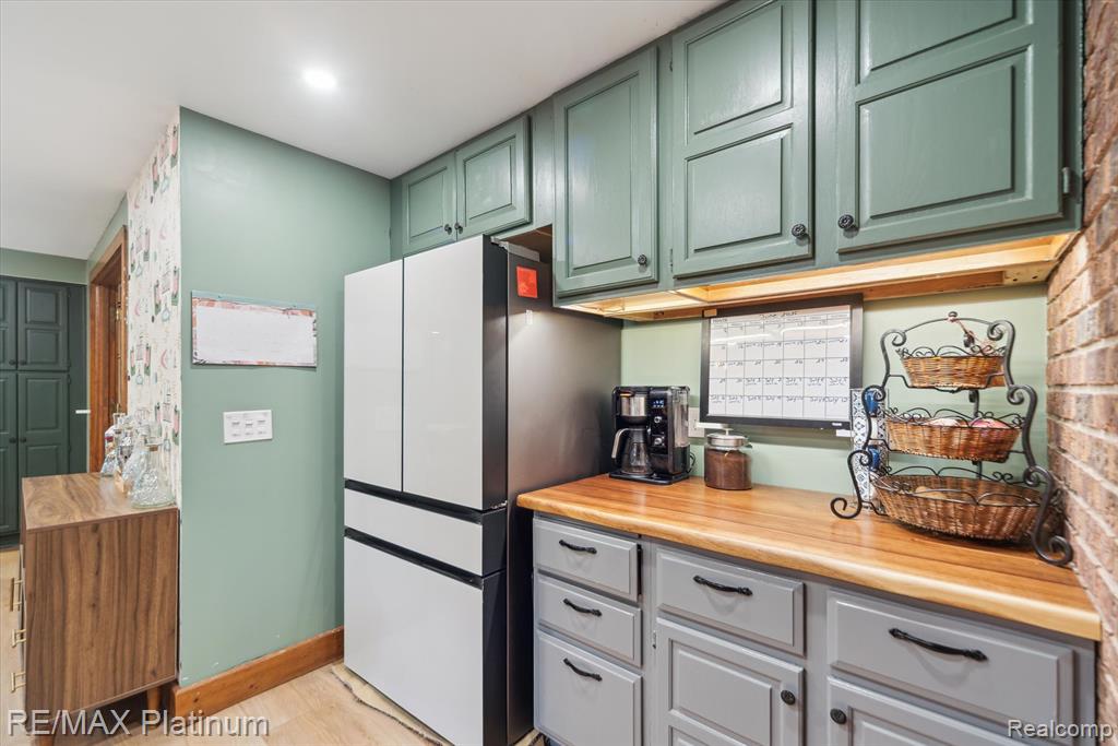 5152 Milroy Lane, Brighton, MI 48116 — Photo 16