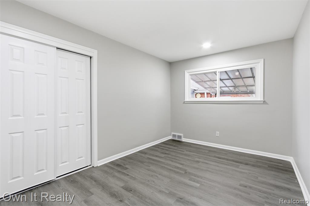 9101 Sioux, Redford, MI 48239 — Photo 13