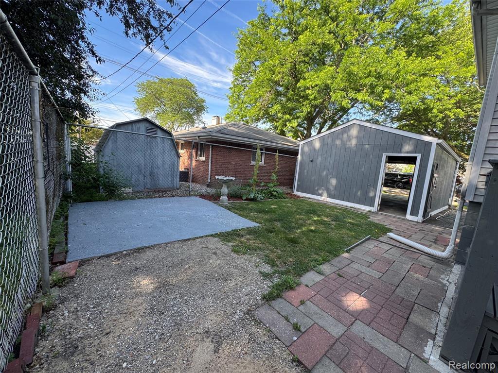 563 Eureka Road, Wyandotte, MI 48192 — Photo 3