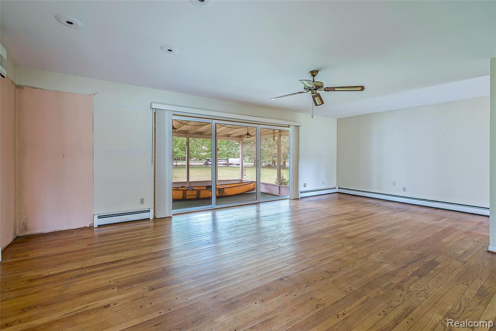 1165 Camelot Drive, Pinckney, MI 48169 — Photo 14