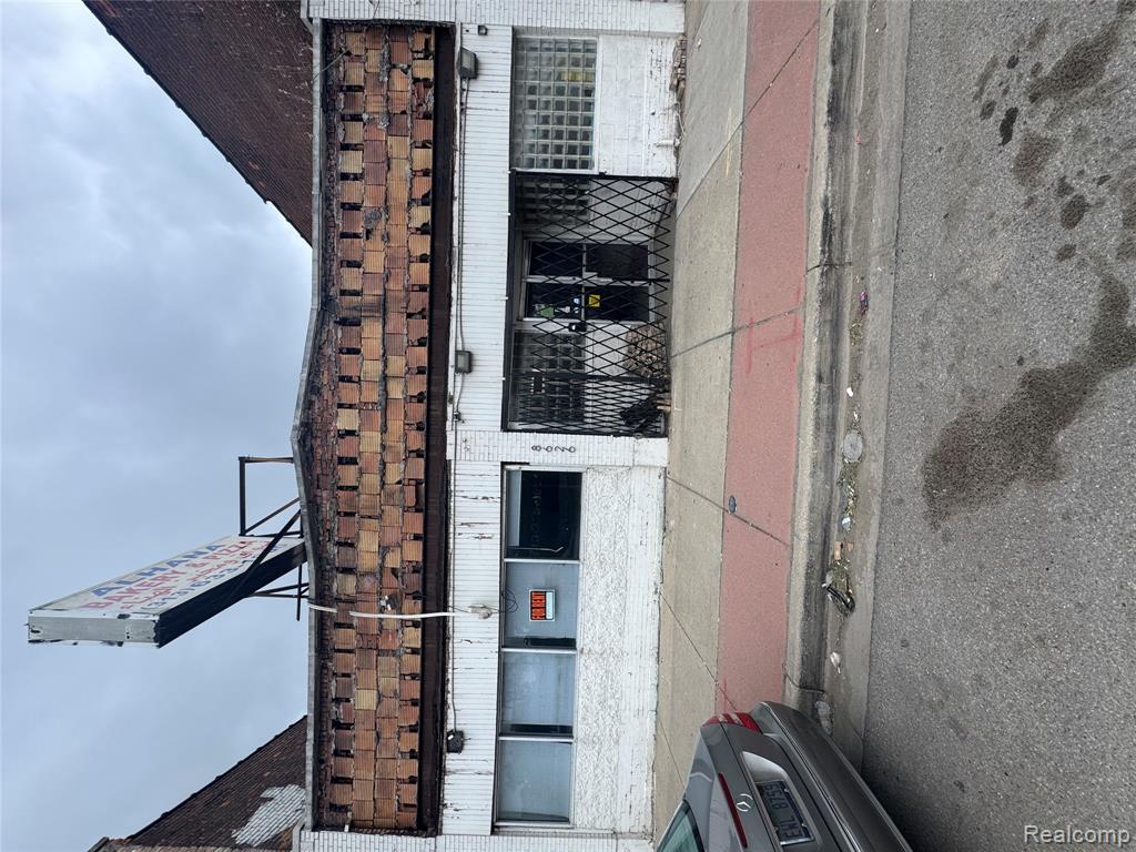 8626 Michigan Avenue, Dearborn, MI, 48210