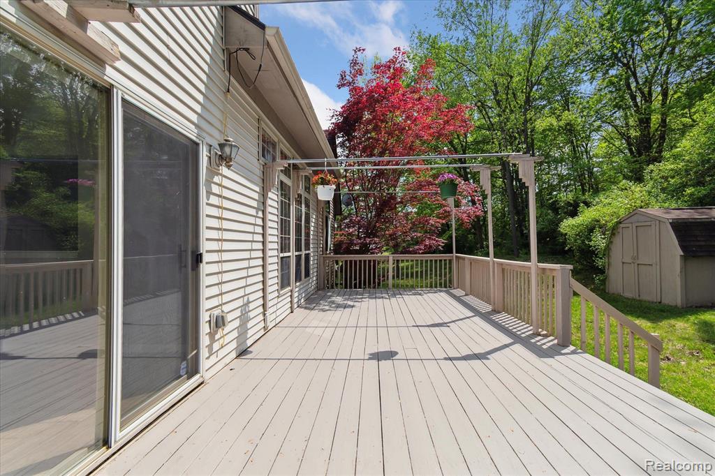 5496 MICHAEL Drive, Ypsilanti, MI 48197 — Photo 42