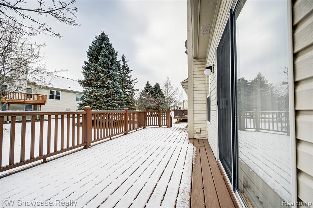 458 N Oak Drive, Commerce Twp, MI 48390 — Photo 50