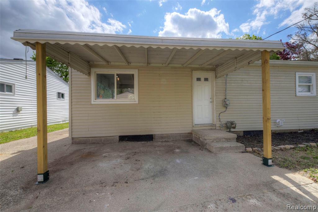 1330 Redleaf Lane, Ypsilanti, MI 48198 — Photo 33