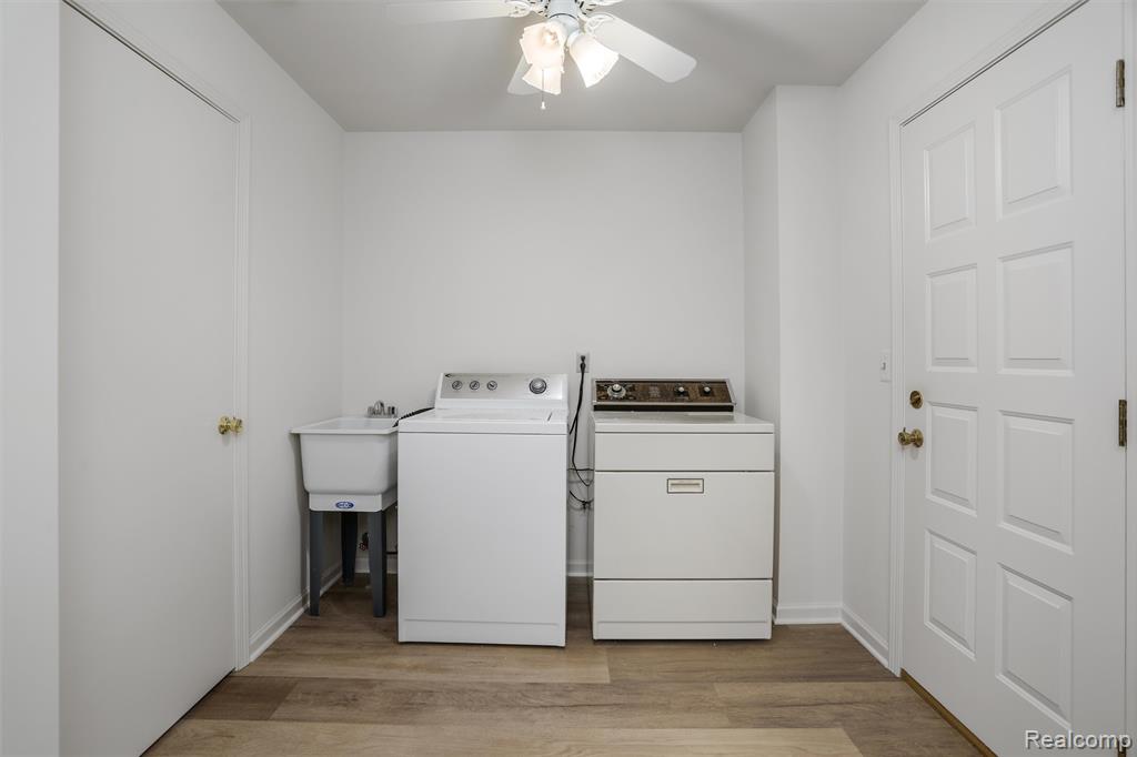 9735 Hawthorne Glen Drive, Grosse Ile, MI 48138 — Photo 17