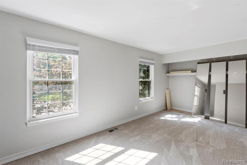23507 N Rockledge, Novi, MI — Photo 18