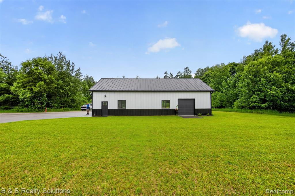 6204 Fish Lake Road, North Branch, MI 48461 — Photo 57