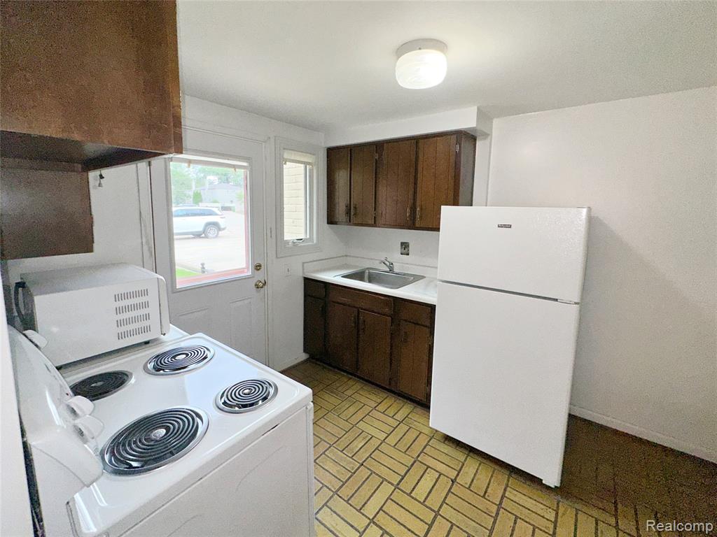 621 N Eton Street, Birmingham, MI 48009 — Photo 11