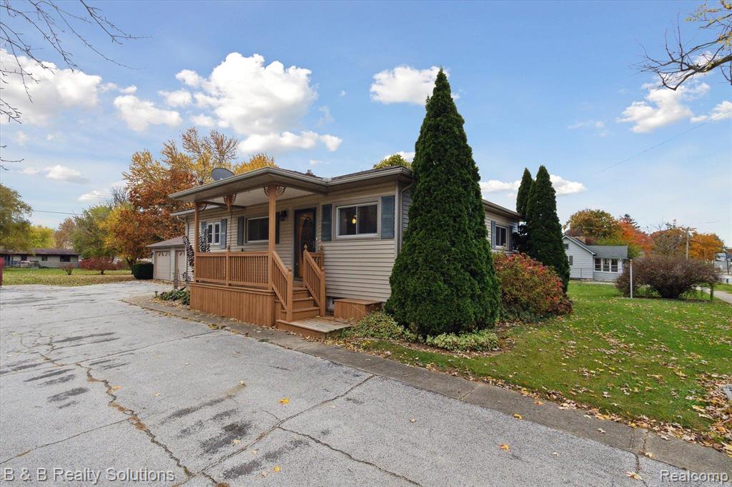 4360 HURON Street, North Branch, MI 48461 — Photo 2