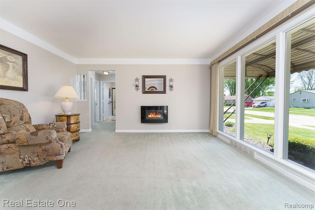 8744 SHARI Drive, Westland, MI — Photo 10