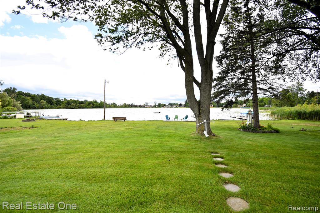 11422 Skyline Drive, Fenton, MI 48430 — Photo 3
