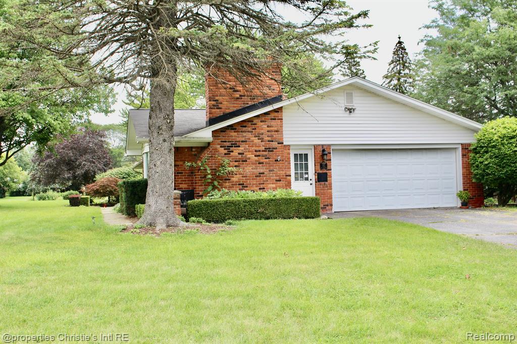850 HELSTON Road, Bloomfield Hills, MI 48304 — Photo 28