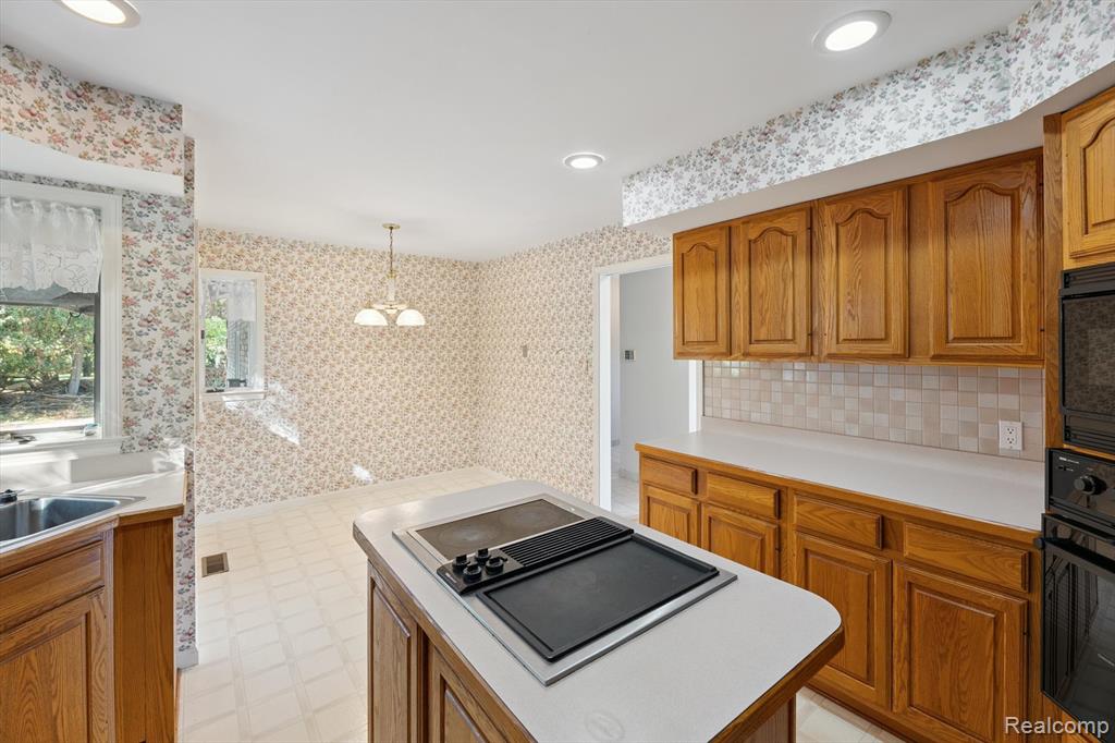 1792 Tooley Road, Howell, MI 48855 — Photo 14