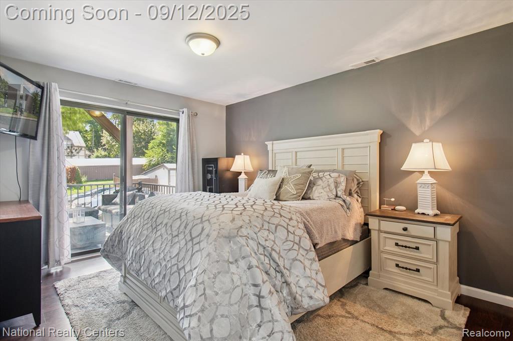 895 S Pontiac Trail, Walled Lake, MI 48390 — Photo 19