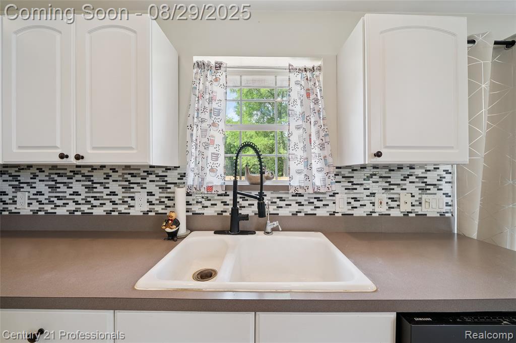 5455 Westview Road, Clarkston, MI — Photo 21