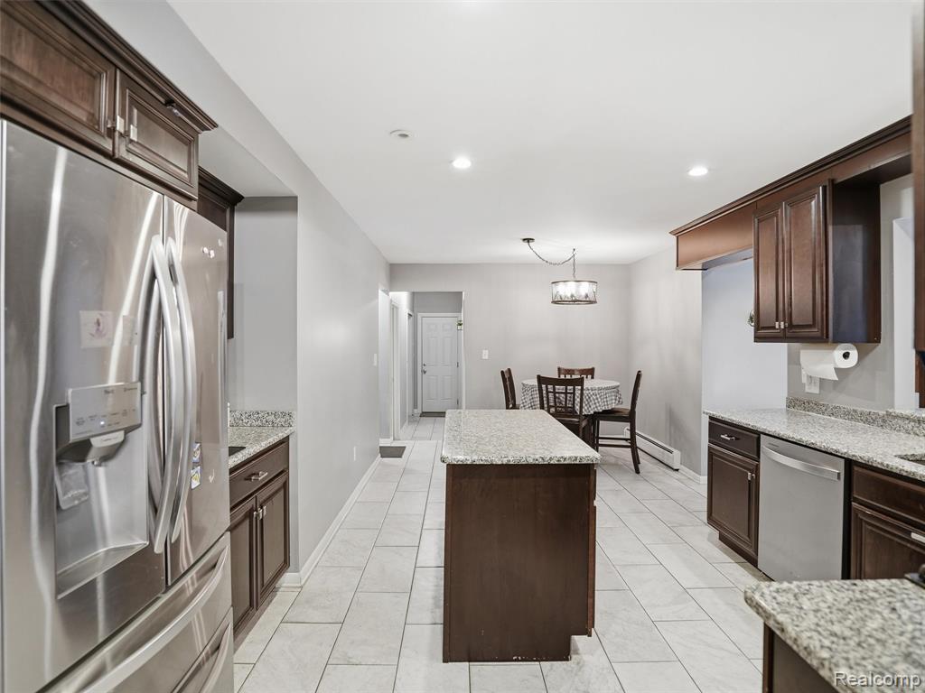 37296 Maple Leaf Court, Clinton Twp, MI 48036 — Photo 19