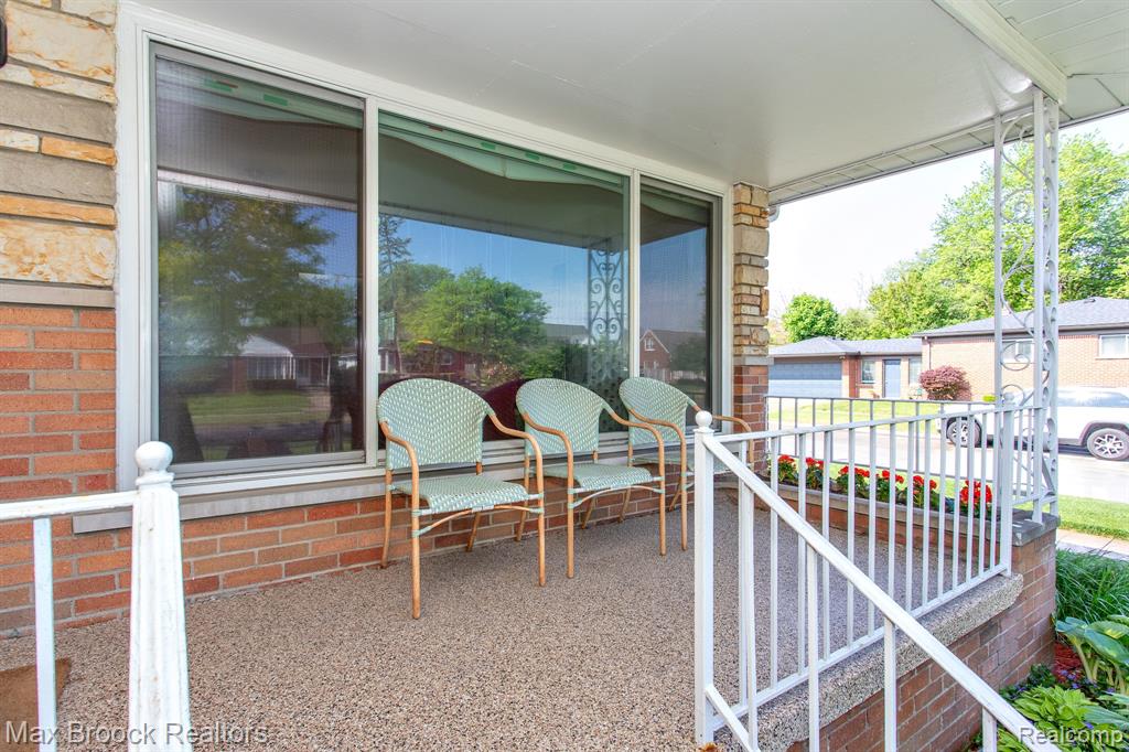14271 Lincoln Street, Oak Park, MI 48237 — Photo 5