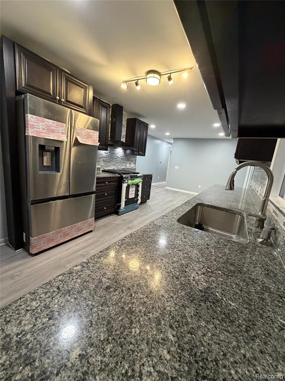 644 Meadowlawn Street, Saginaw, MI 48604 — Photo 14