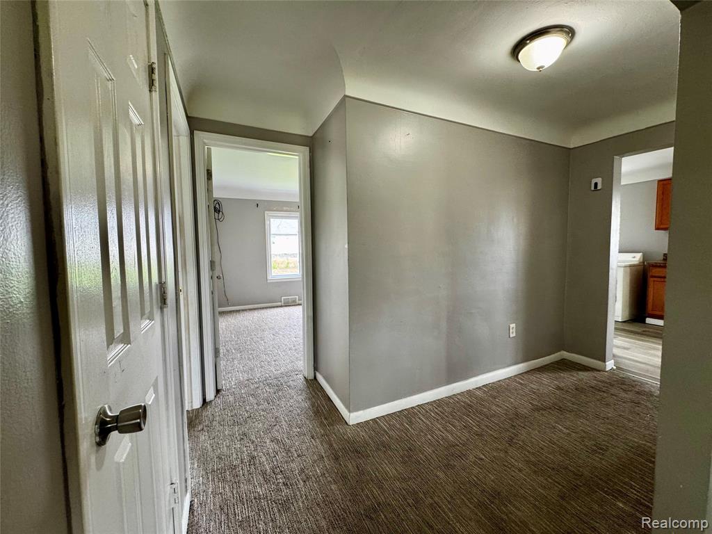 8045 Cadillac Avenue, Warren, MI 48089 — Photo 8