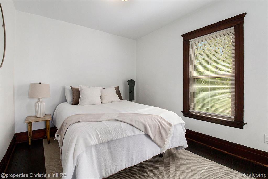 3515 FISCHER Street, Detroit, MI 48214 — Photo 18