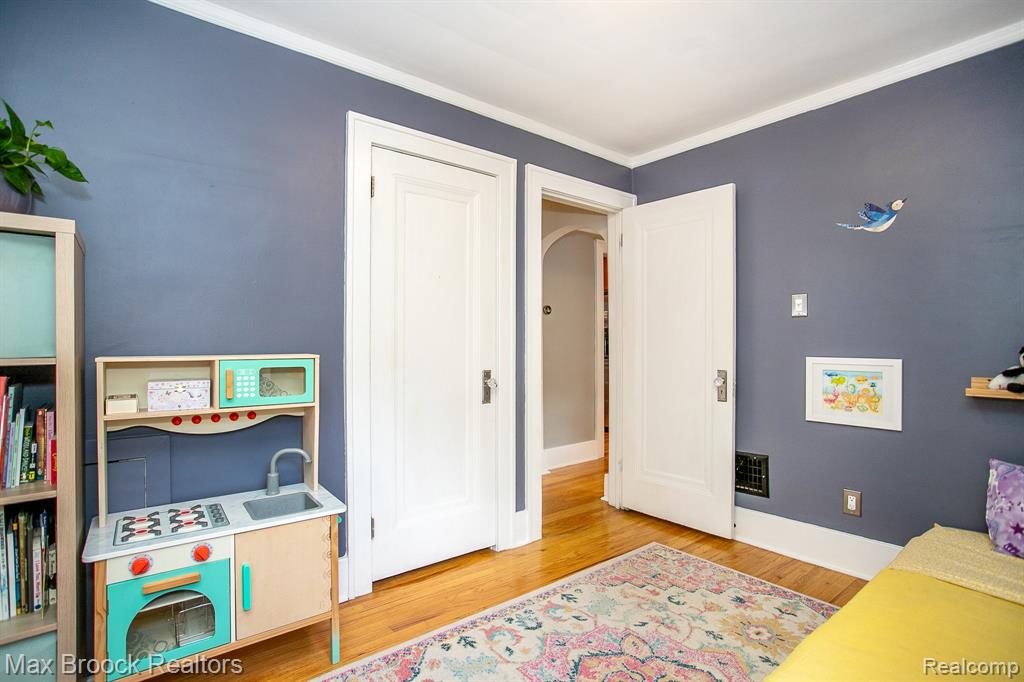 501 N Wilson Avenue, Royal Oak, MI 48067 — Photo 24
