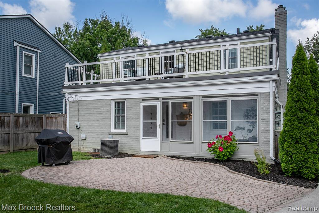 10475 Vernon Avenue, Huntington Woods, MI — Photo 55