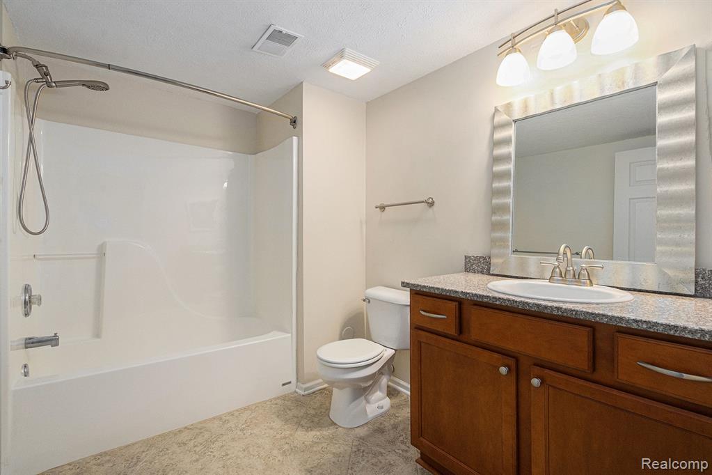 3598 Bent Trail Drive, Ann Arbor, MI 48108 — Photo 36