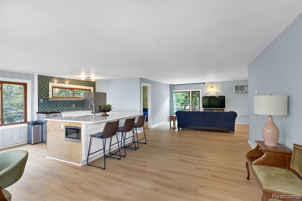 8720 River Valley Road, Brighton, MI 48116 — Photo 3