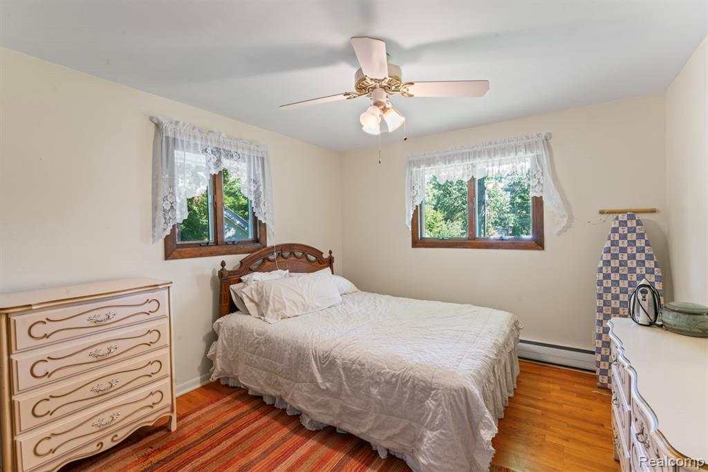 6158 Golfview Drive, Burton, MI 48509 — Photo 35