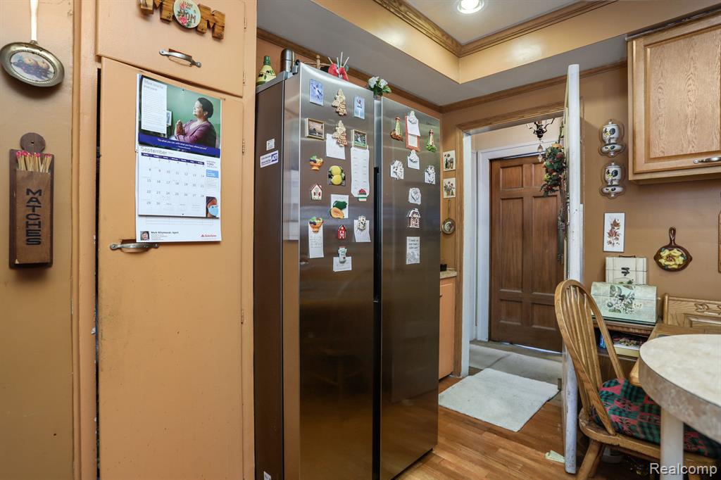 8691 E OUTER Drive, Detroit, MI 48213 — Photo 15