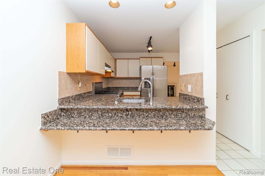6250 POTOMAC Circle, West Bloomfield, MI — Photo 19