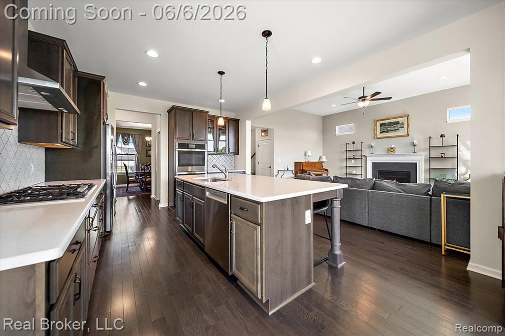 19926 E Breton Court, Chelsea, MI 48118 — Photo 9