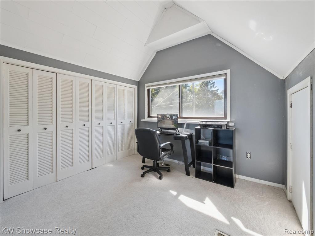 688 Wolverine Drive, Walled Lake, MI 48390 — Photo 41