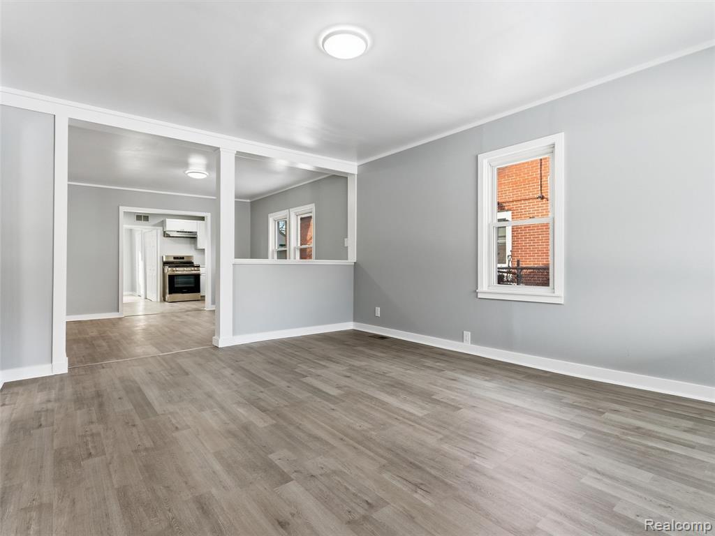 23449 Carlisle Avenue, Hazel Park, MI 48030 — Photo 4