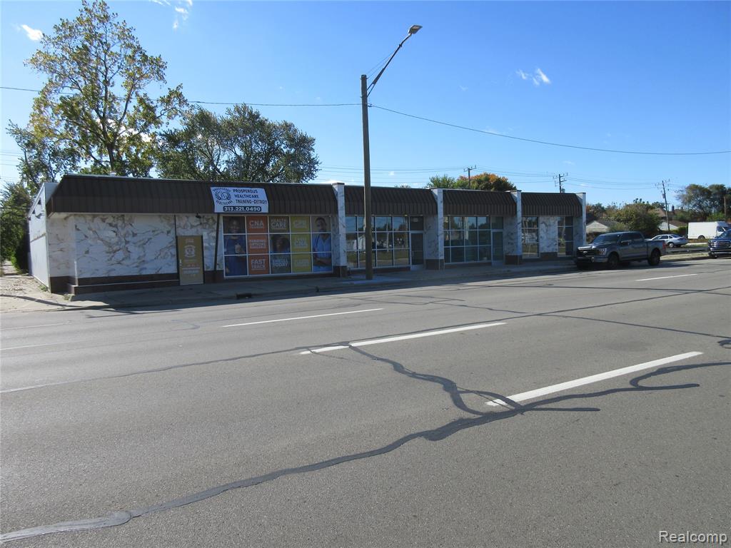 15292 E 8 MILE Road, Detroit, MI 48235 — Photo 12