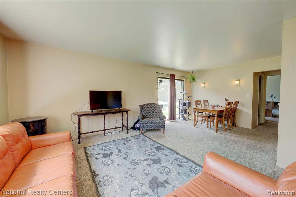 41702 BEDFORD Drive, Canton, MI 48187 — Photo 4