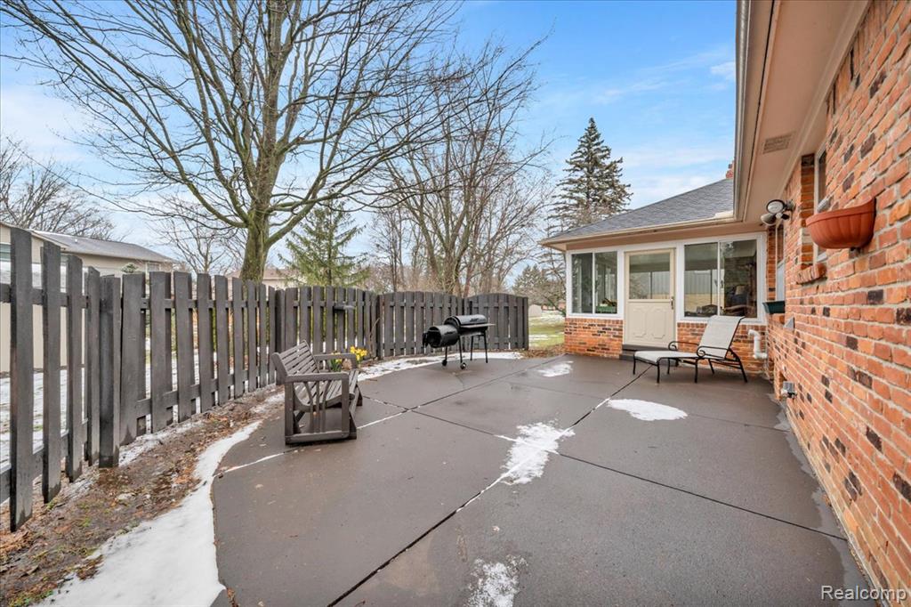 6091 Kings Shire Road, Grand Blanc, MI 48439 — Photo 15