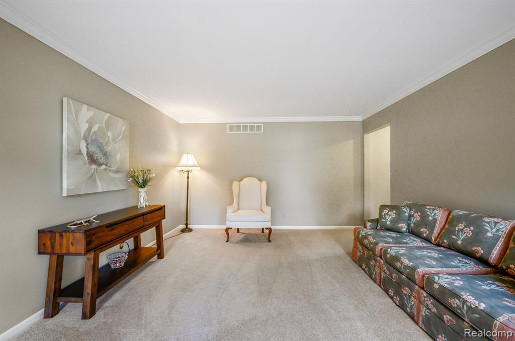 41988 BAINTREE Circle, Northville, MI 48168 — Photo 11