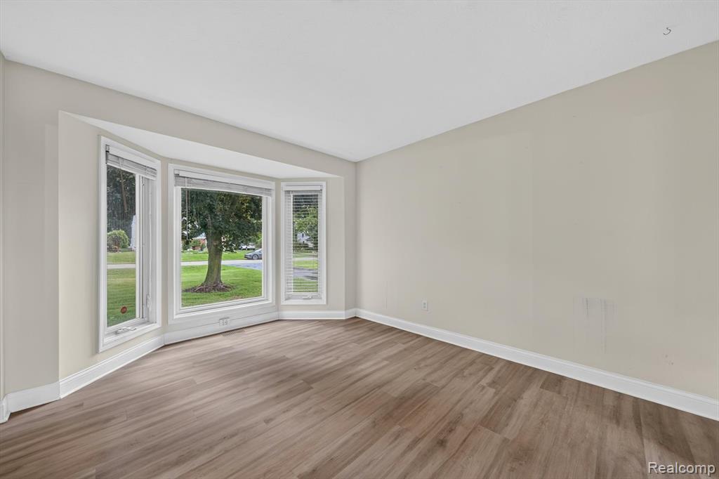 9664 Alger Drive, Brighton, MI 48114 — Photo 18