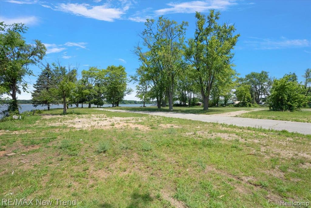 8300 Pontiac Lake Road, White Lake, MI — Photo 13