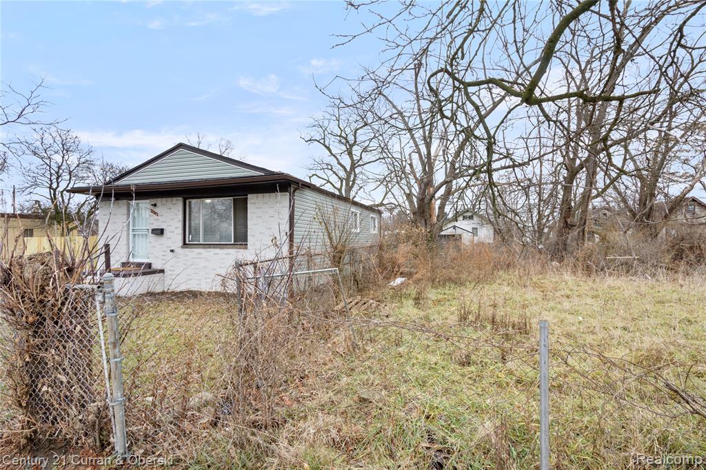 9901 Yellowstone Street, Detroit, MI 48204 — Photo 3