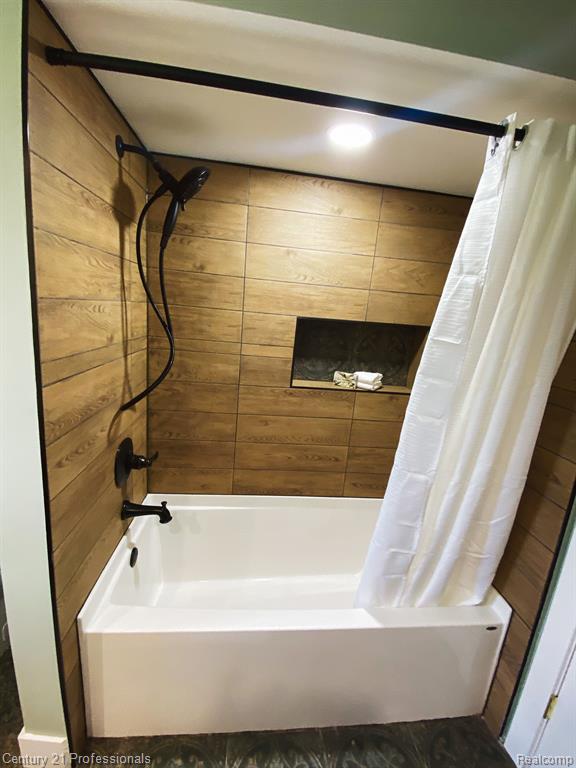 8130 Casa Mia Drive, White Lake, MI — Photo 23