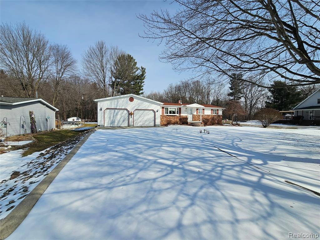 9166 Millington Road, Vassar, MI 48768 — front exterior