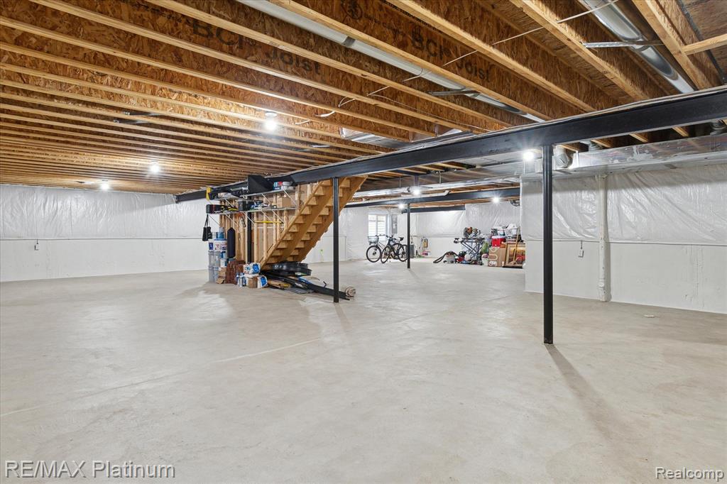 61082 SHAYA Boulevard, South Lyon, MI 48178 — Photo 43