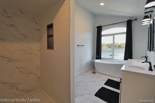 8819 LAGOON Drive, Brighton, MI 48116 — Photo 20