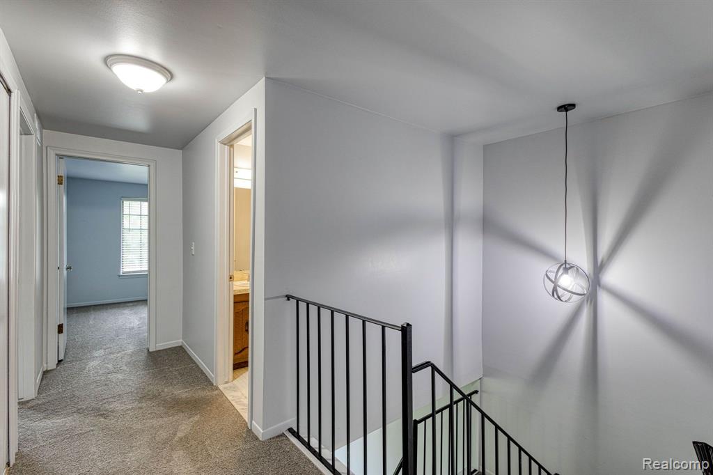 26188 SUMMERDALE Drive, Southfield, MI 48033 — Photo 17